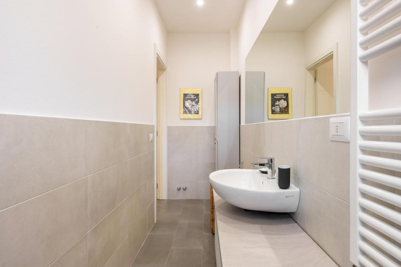 Doni Quiet And Comfortable Apartament With Balcony Firenze Bagian luar foto